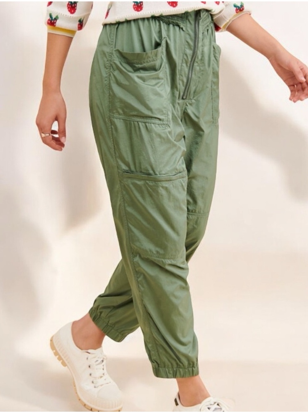 FREE PEOPLE Tell Me About It Jogger Olive Ash green $128 Retail size large